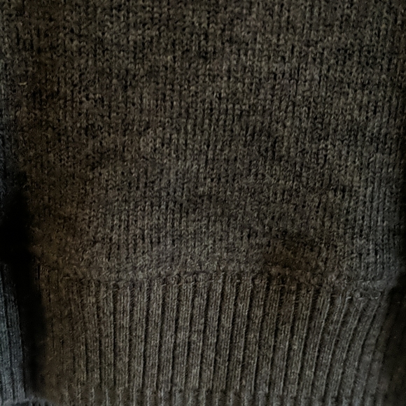 Ladies University of Tenn. Sweater - Picture 3 of 4